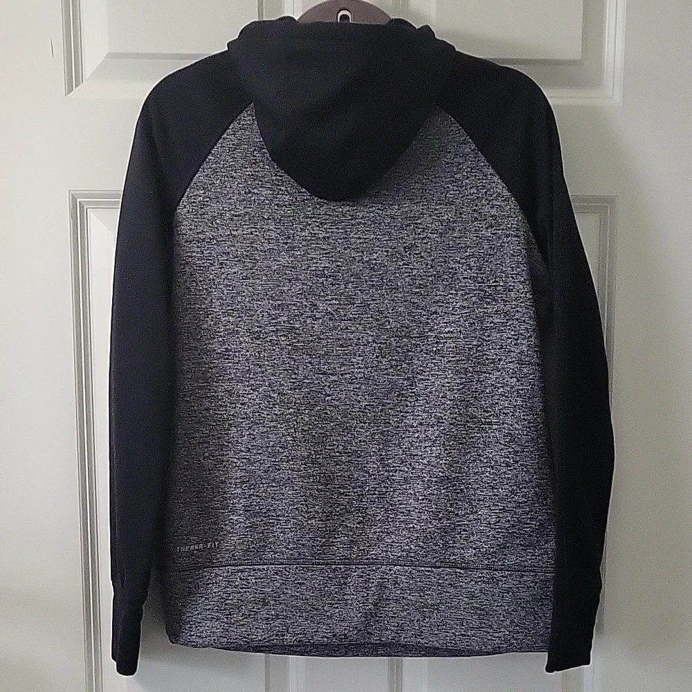 Nike Black and Gray Therma Fit Hoodie Womens Size Medium - Picture 2 of 11